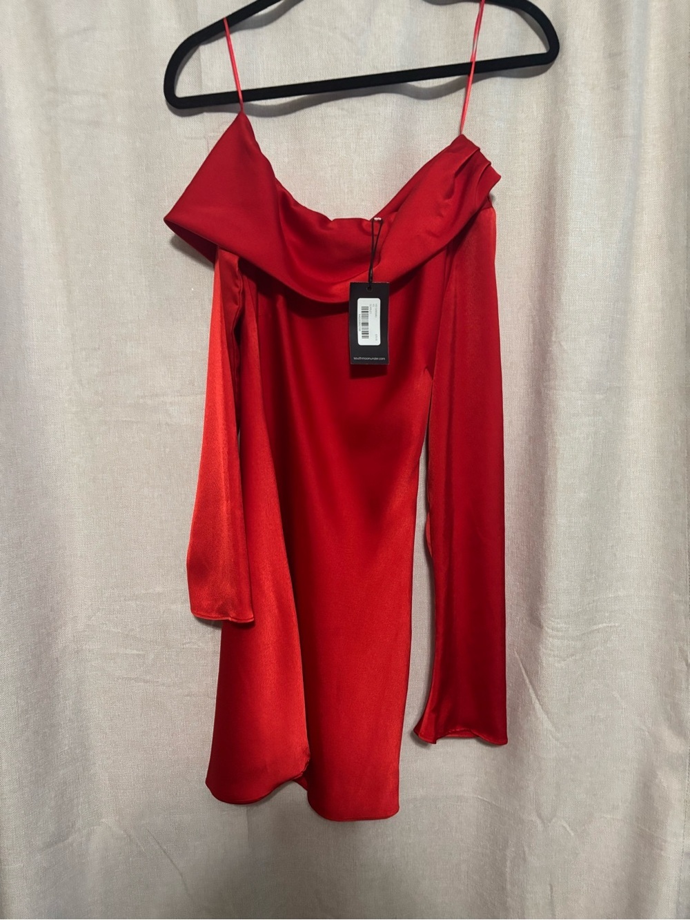 South Moon Under Scarlet One-Shoulder Mini Dress - Picture 5 of 10